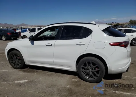 2020 Alfa Romeo Stelvio из США, поврежденный, VIN ZASPAJANXL7C92464